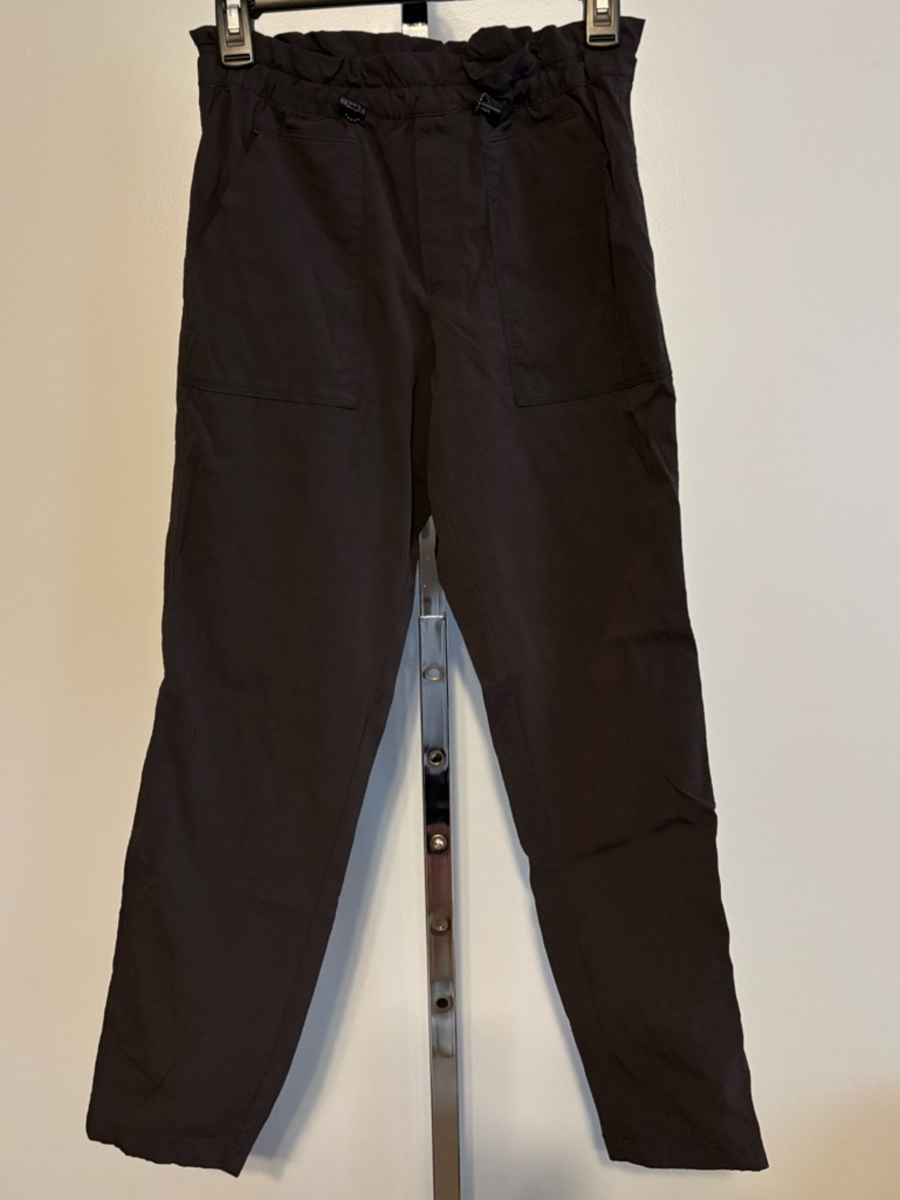 Athleta black nylon spandex athletic pants drawstring waist zip pockets size 0